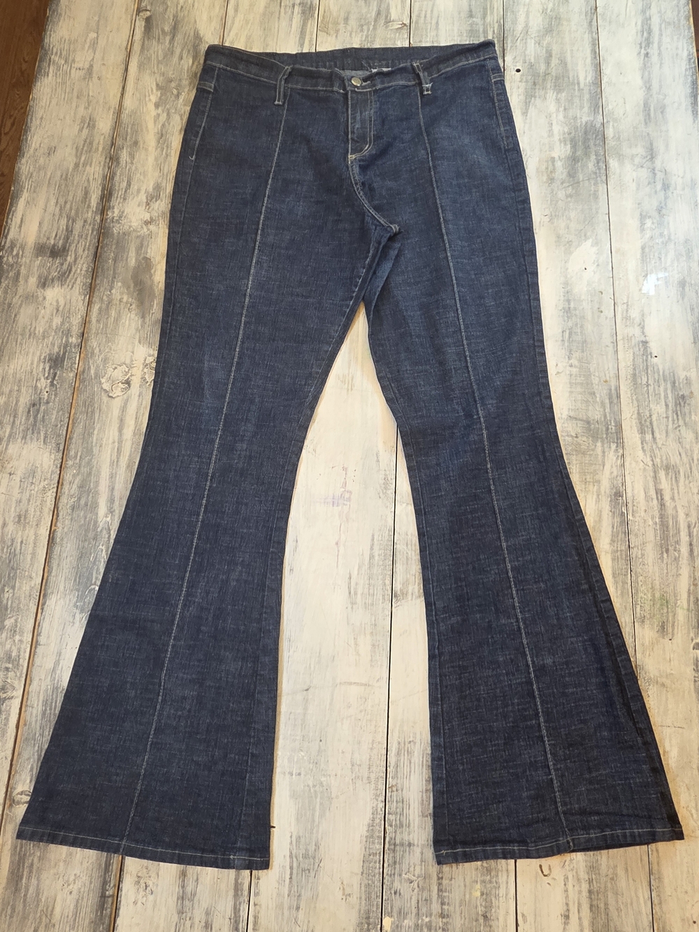 Watch LA Women's High-Rise Dark Blue Flare Jeans sz 17/18